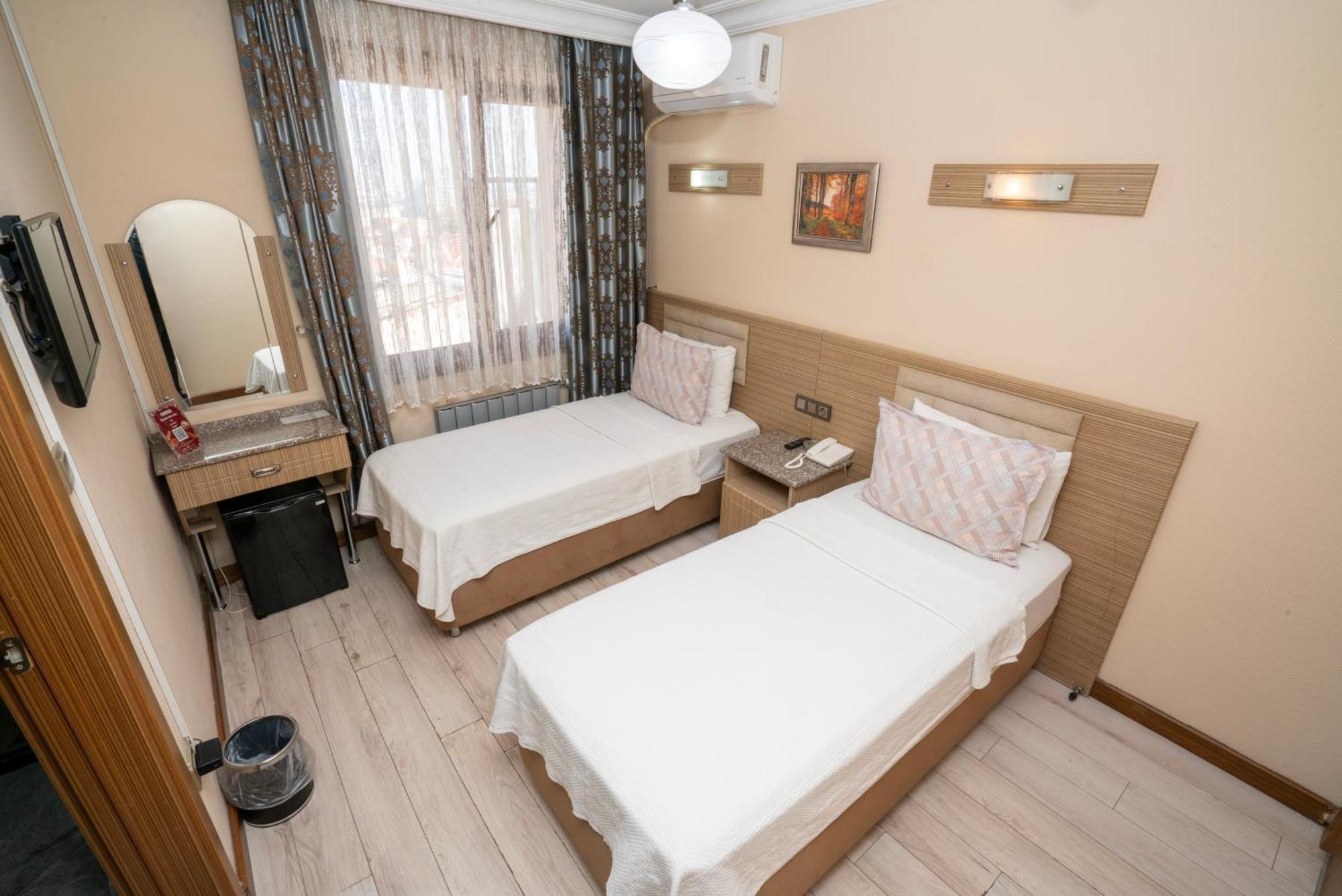 Grand Reis Hotel Istanbul Exterior photo
