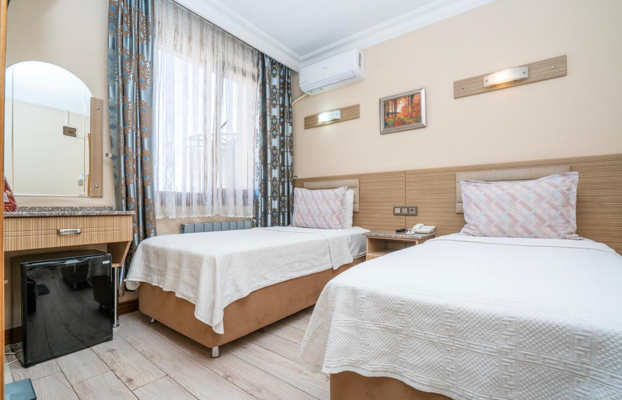 Grand Reis Hotel Istanbul Exterior photo